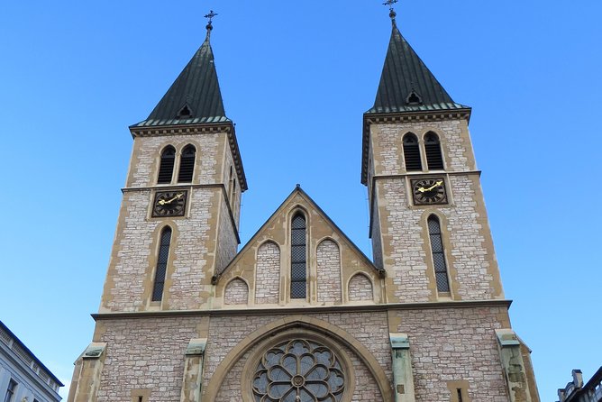 Crossroads of Cultures - Sarajevo Walking Tour - Bravadziluk Street, ćevapčići, and burek