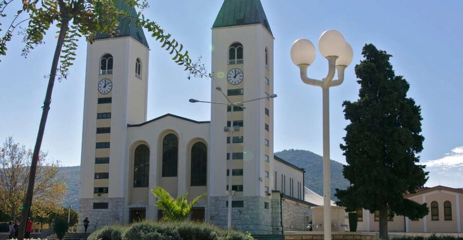 Dubrovnik: Private Day Trip to Medjugorje with Hotel Pickup - The drive from Dubrovnik to Medjugorje