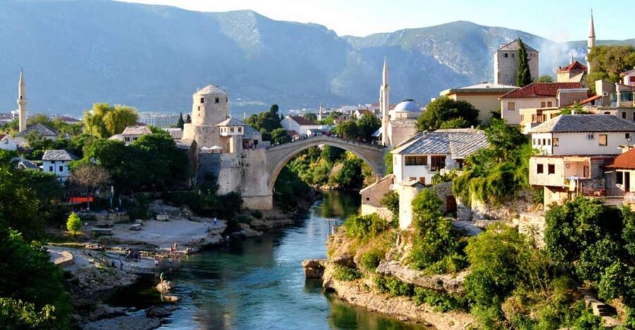 From Dubrovnik: Day Trip to Mostar and Kravice Falls - Why this trip works as a Dubrovnik break