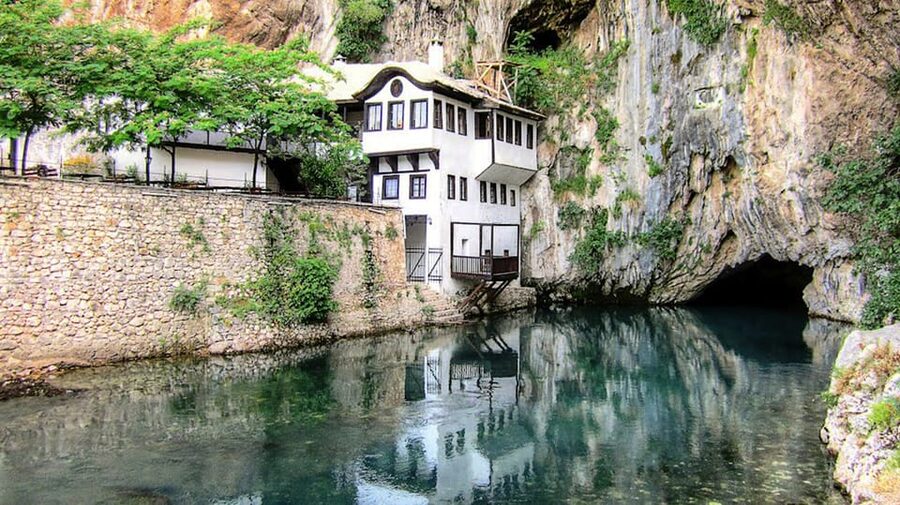Mostar: 1-Way Herzegovina Highlights Tour to Dubrovnik - Počitelj feels like an open-air museum