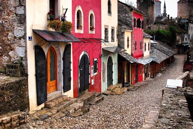 Mostar Ancient Town - Why the private format matters