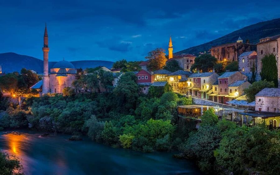 Mostar and Počitelj Day Trip from Dubrovnik - Food, free time, and advice from the guide