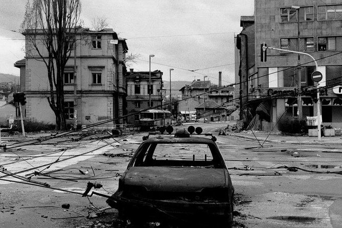 ROSES OF SARAJEVO (Official WAR + CITY tour)- Story of a Survivor - Key points at a glance