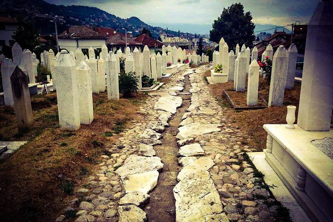 SARAJEVO SIEGE TIMES '92-'95 / Sarajevo Roses & Tunnel of Hope / - Faruk’s personal account changes the tone