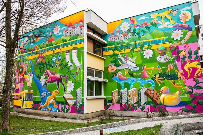 SARAJEVO STREET ART TOUR (art, history & mystery) - sARTajevo! - Ferhadija and the most serious stop