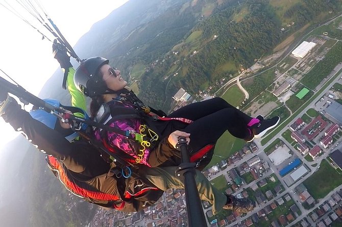 Tandem Paragliding Experience in Sarajevo, Bosnia and Herzegovina - The briefing comes before the big moment