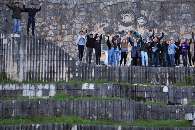 The Death of Yugoslavia Tour in Mostar - Stop three: Španski trg and the collapse of a country
