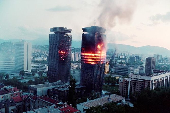 Times of Misfortune - Life Under Siege and the Tunnel of Hope - Sarajevo’s siege explained through places you can see